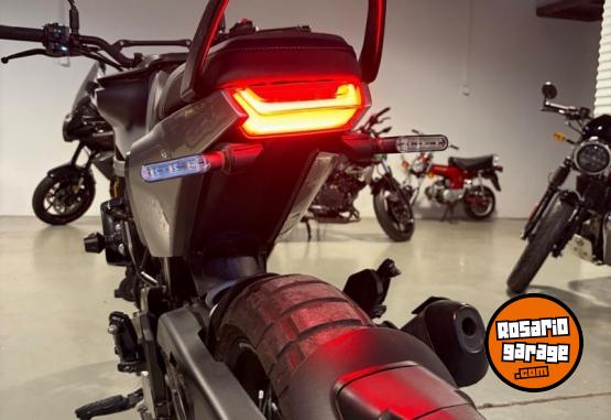 Motos - Husqvarna SVARTPILEN 401 2021 Nafta 2300Km - En Venta