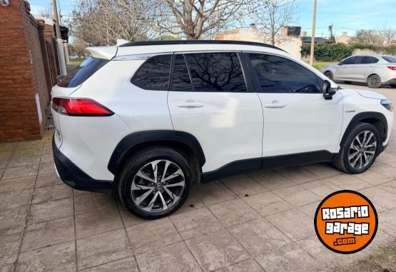 Autos - Toyota COROLLA CROSS 2022 Electrico / Hibrido 128000Km - En Venta
