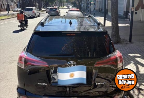 Camionetas - Toyota Rav 4 2017 Nafta 130000Km - En Venta