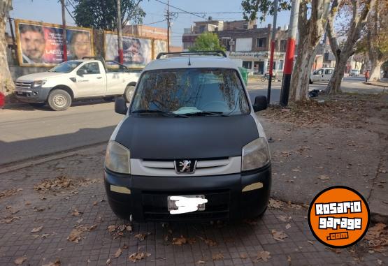 Utilitarios - Peugeot PARTNER 2013 Diesel 248000Km - En Venta