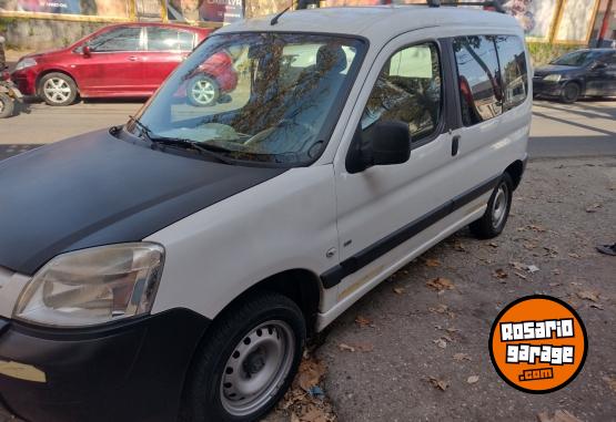 Utilitarios - Peugeot PARTNER 2013 Diesel 248000Km - En Venta