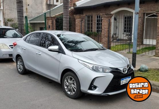 Autos - Toyota yaris xls cvt sedan 2022 Nafta 29500Km - En Venta