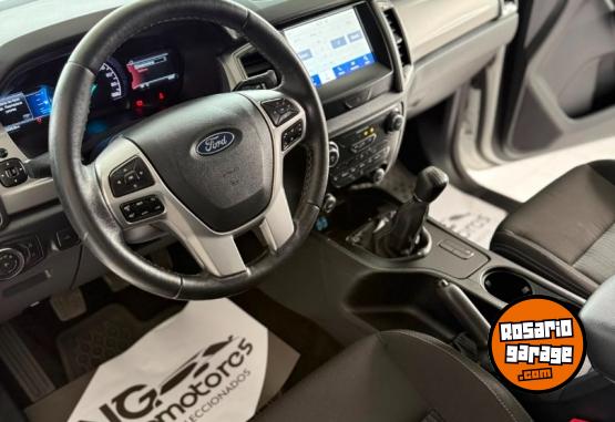 Camionetas - Ford Ranger XLT 2023 Nafta 42000Km - En Venta