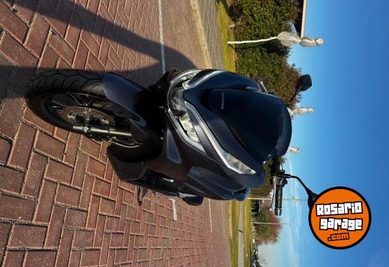 Motos - Honda Pcx 2020 Nafta 8400Km - En Venta