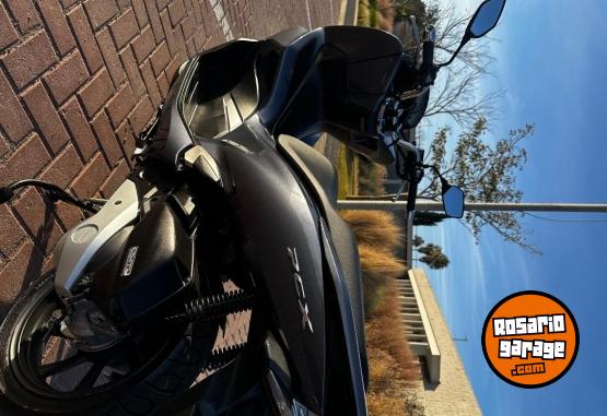 Motos - Honda Pcx 2020 Nafta 8400Km - En Venta