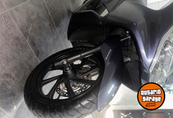 Motos - Honda Pcx 2020 Nafta 8400Km - En Venta