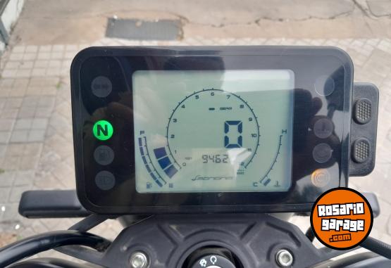Motos - Benelli Leoncino 250 2024 Nafta 9000Km - En Venta