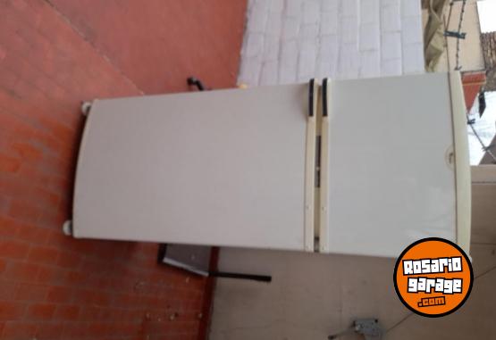 Hogar - Vendo heladera whirpool 380 lts - En Venta