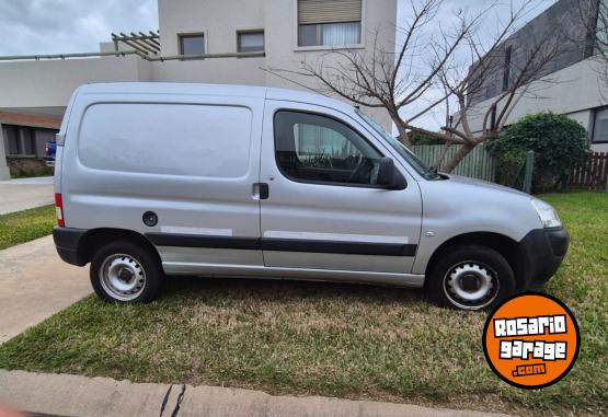 Utilitarios - Peugeot PARTNER 2015 Nafta 140000Km - En Venta