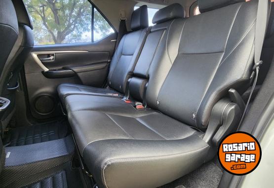 Camionetas - Toyota SW4 2021 Diesel 180000Km - En Venta