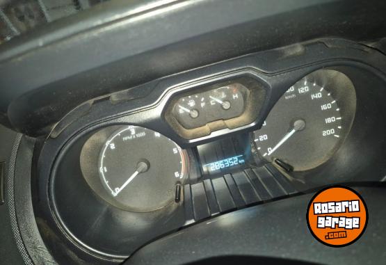 Camionetas - Ford ranger DC 4x2 XL Safety 2 2014 Diesel 280000Km - En Venta