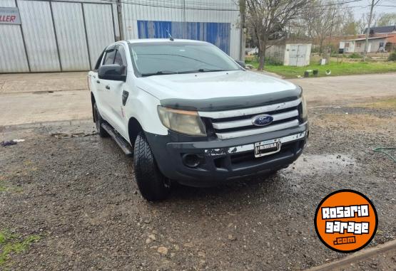 Camionetas - Ford ranger DC 4x2 XL Safety 2 2014 Diesel 280000Km - En Venta