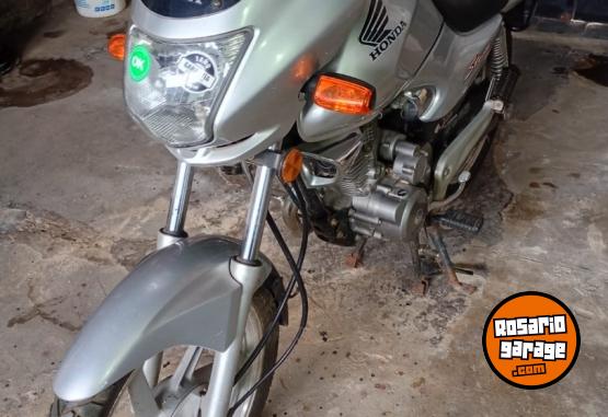 Motos - Honda Storm 125 2011 Nafta 950Km - En Venta