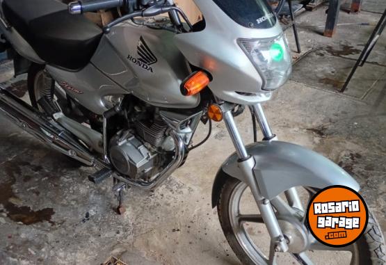 Motos - Honda Storm 125 2011 Nafta 950Km - En Venta