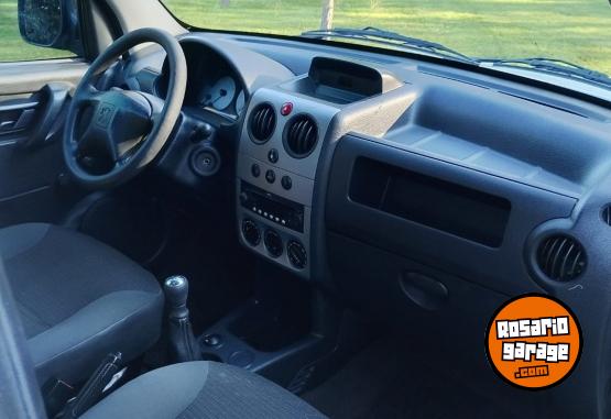 Utilitarios - Peugeot Partner 2012 Diesel 205150Km - En Venta