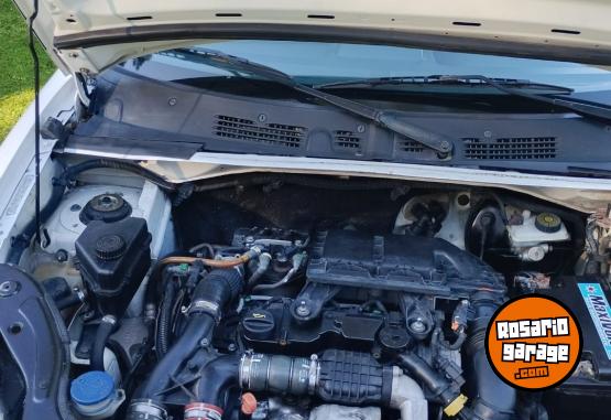 Utilitarios - Peugeot Partner 2012 Diesel 205150Km - En Venta