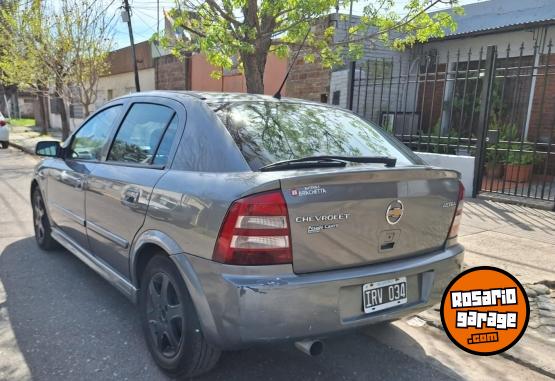 Autos - Chevrolet Astra 2010 Nafta 230000Km - En Venta