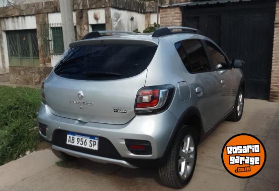 Autos - Renault Sandero stepway 2017 Nafta 77000Km - En Venta