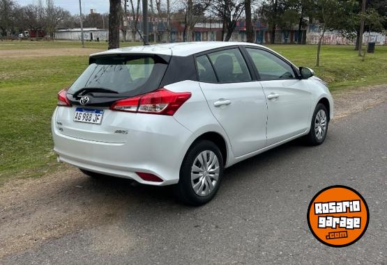Autos - Toyota Yaris 1.5 107Cv Xs Cvt 2024 Nafta 10000Km - En Venta