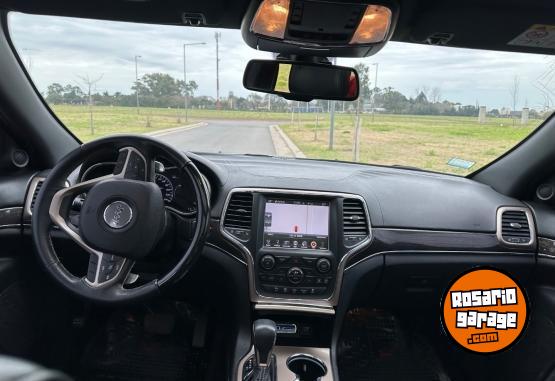 Camionetas - Jeep Gran Cherokee 2017 Nafta 155000Km - En Venta