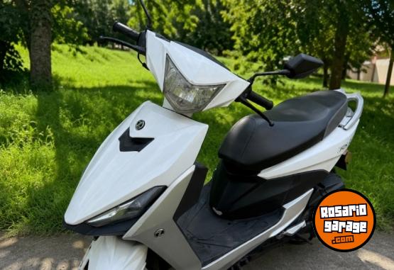 Motos - Zanella Styler RS Scooter 2024 Nafta 14000Km - En Venta