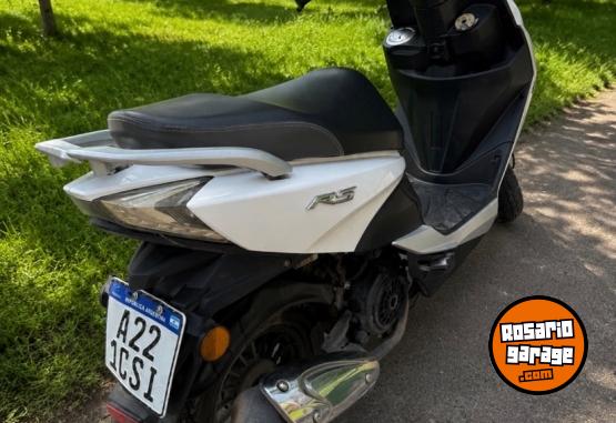 Motos - Zanella Styler RS Scooter 2024 Nafta 14000Km - En Venta