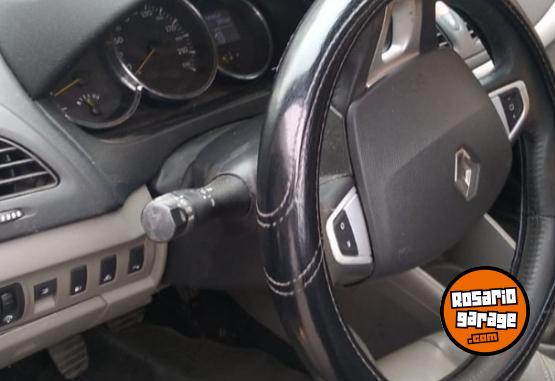 Autos - Renault Logan privilege 98.000km 2011 Nafta 98000Km - En Venta