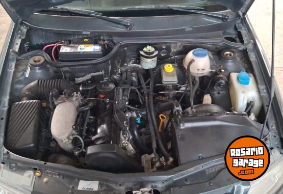 Autos - Volkswagen Gol Power 2011 Nafta 82000Km - En Venta