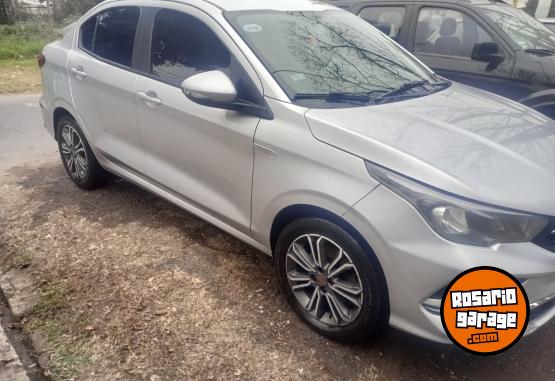 Autos - Fiat Cronos 2020 GNC 83000Km - En Venta