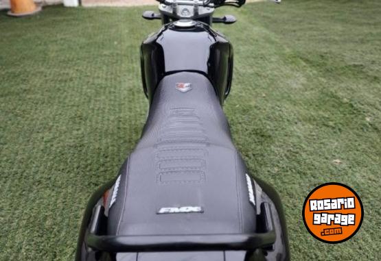 Motos - Yamaha Fazer 250 2010 Nafta 80000Km - En Venta