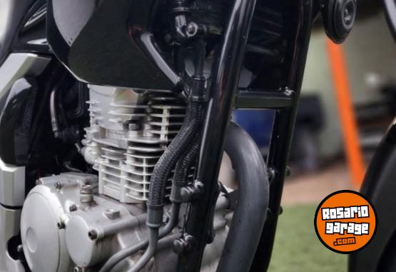 Motos - Yamaha Fazer 250 2010 Nafta 80000Km - En Venta