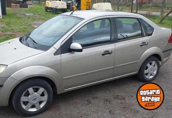 Autos - Ford Fiesta Max 2005 Nafta 311000Km - En Venta