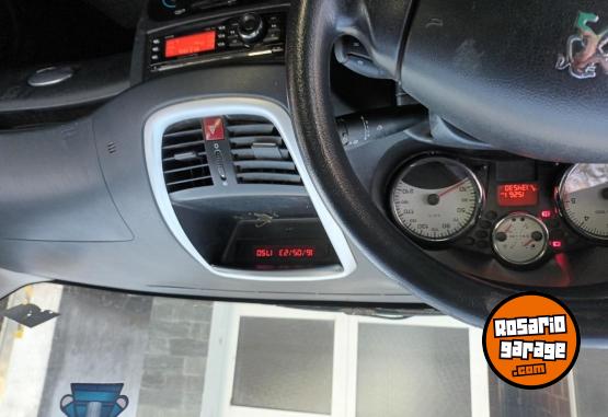 Autos - Peugeot 207 2013 Diesel 149000Km - En Venta