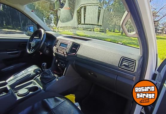 Camionetas - Volkswagen Amarok dc starline 140 hp 2016 Diesel 175000Km - En Venta