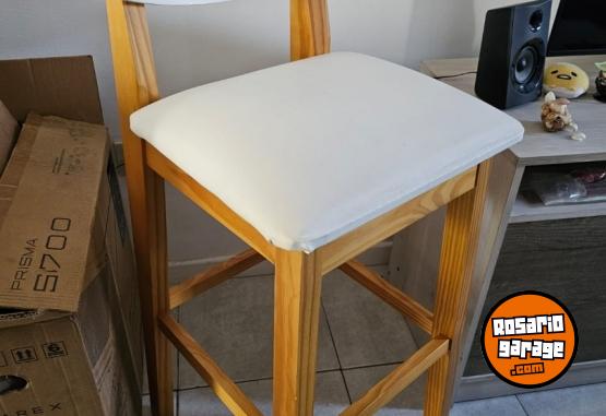 Hogar - 4 Banquetas de madera blanca con respaldo - En Venta