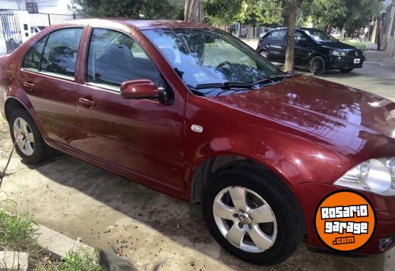 Autos - Volkswagen Bora 2010 Nafta 180000Km - En Venta