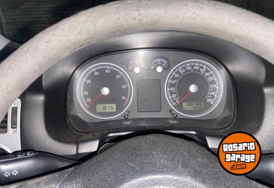 Autos - Volkswagen Bora 2010 Nafta 180000Km - En Venta