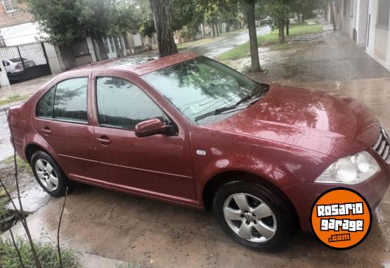 Autos - Volkswagen Bora 2010 Nafta 180000Km - En Venta