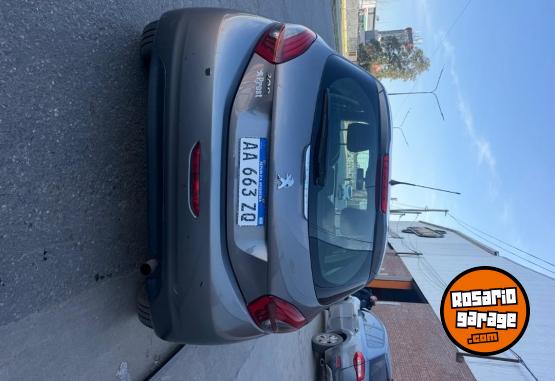 Autos - Peugeot 208 allure touchcreen 2016 Nafta 105000Km - En Venta