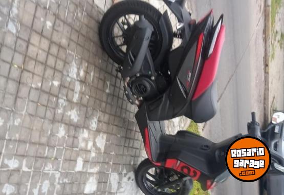 Motos - Aprilia Sr 160 2024 Nafta 4500Km - En Venta