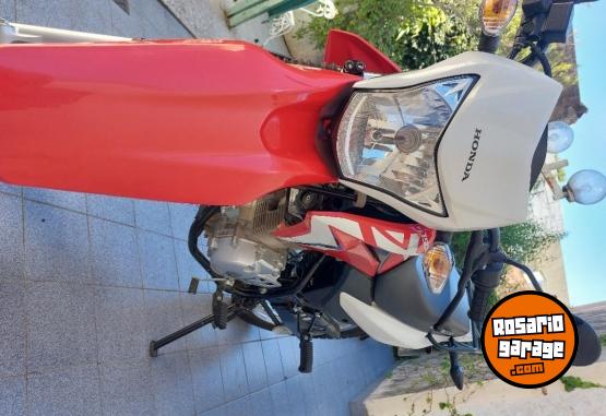 Motos - Honda XR 150 2023 Nafta 3800Km - En Venta