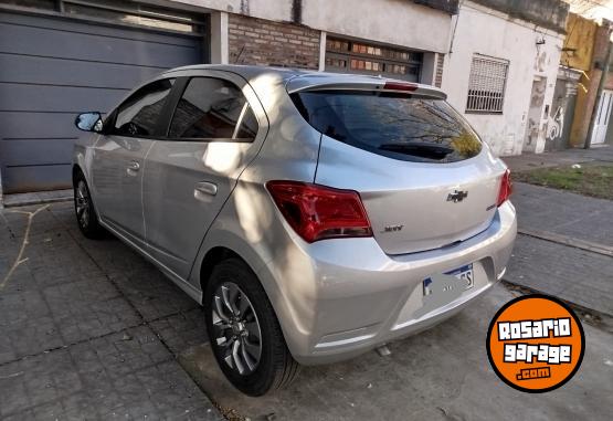 Autos - Chevrolet Joy black 2021 Nafta 48100Km - En Venta