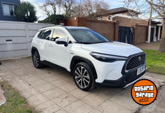 Camionetas - Toyota COROLLA CROSS 2022 Electrico / Hibrido 128000Km - En Venta