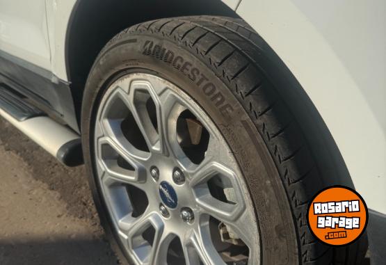 Autos - Ford ECOSPORT TITANIUM 2018 Nafta 75000Km - En Venta