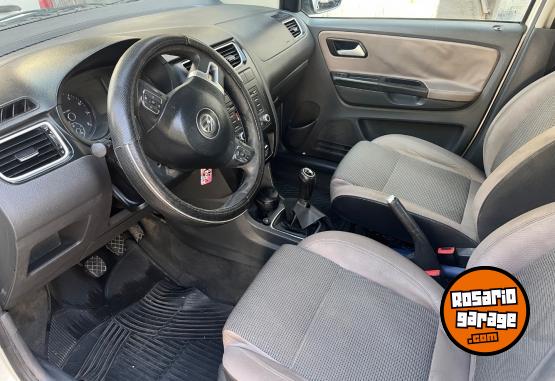 Autos - Volkswagen Suran 2012 GNC 163000Km - En Venta