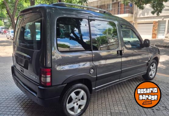 Autos - Peugeot Partner 1ra mano permuto 2014 Nafta 140000Km - En Venta