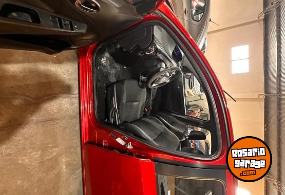 Autos - Toyota Etios 2016 Nafta 140000Km - En Venta