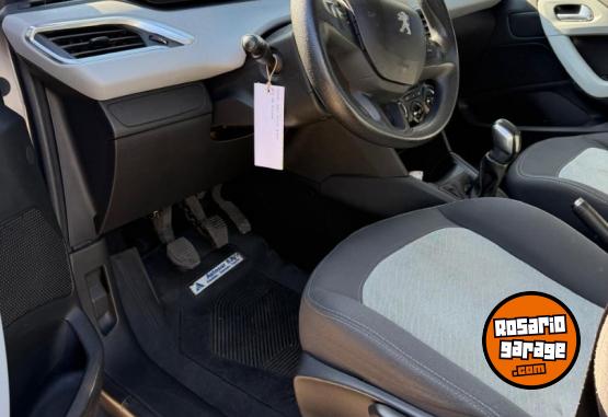 Autos - Peugeot 208 2013 Nafta 110000Km - En Venta