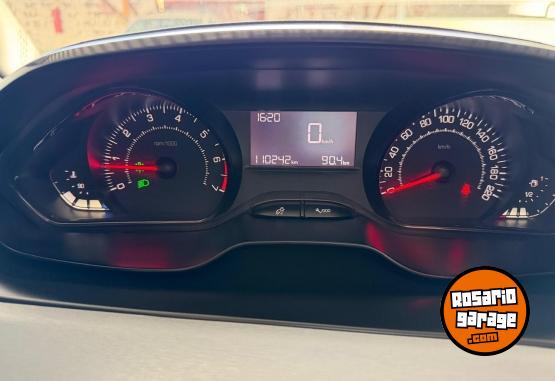 Autos - Peugeot 208 2013 Nafta 110000Km - En Venta