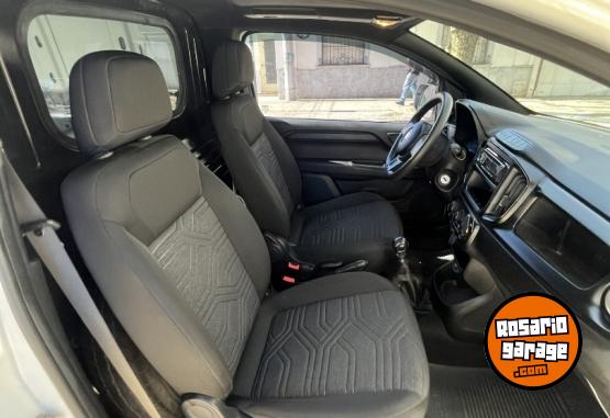 Utilitarios - Fiat Fiorino 2022 Nafta 245000Km - En Venta